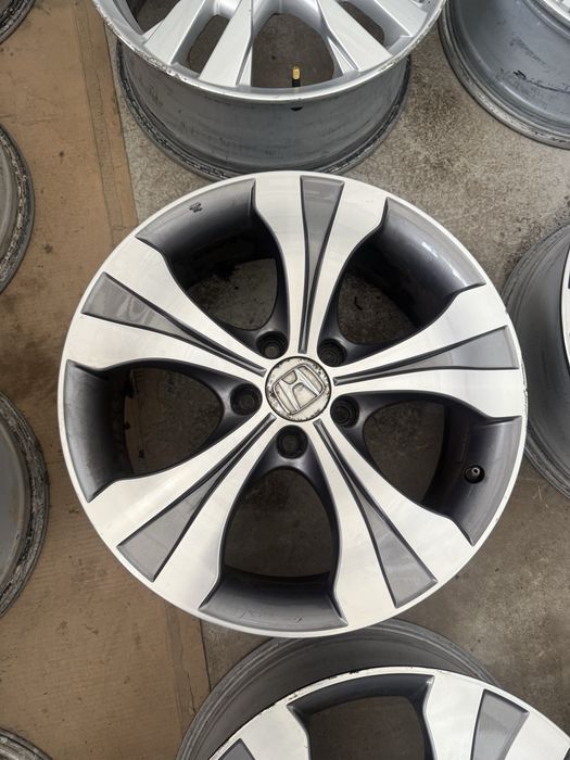 Джанти 18 5х114.3