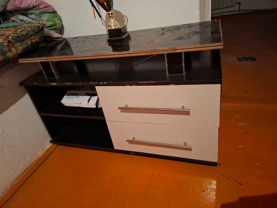 Тумба под телевизор