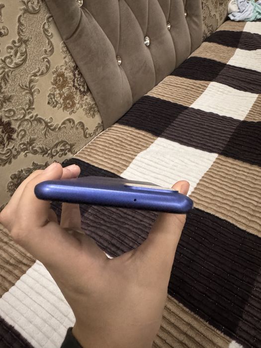 Продам самсунг гелокси А 3