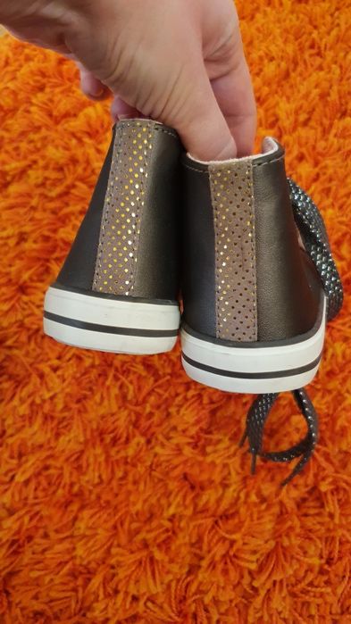 Ghetute nr 28 ca noi