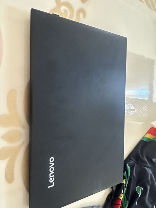 Laptop Lenovo V310
