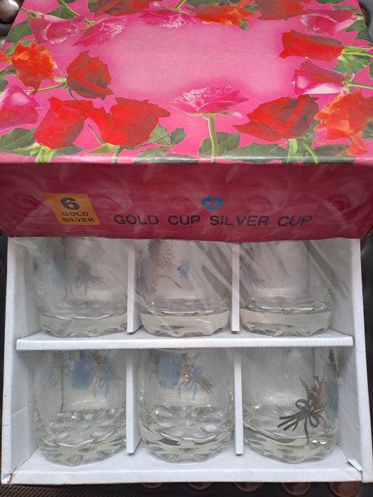 Продаем посуду . 2 упаковки новые :6 чашек Luminarc,6 стаканов .