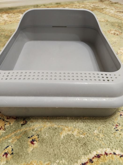 Латок для кошки.