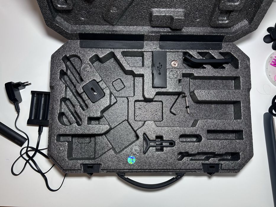 Vand - Zhiyun CRANE 2S , stabilizator