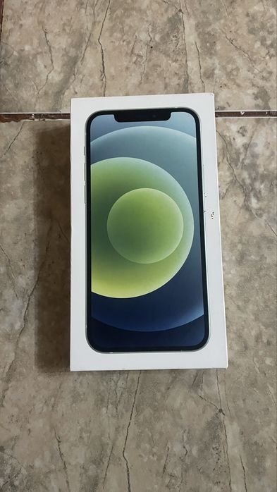 Айфон 12 64 гб срочно