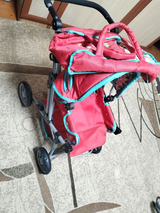 Продам игровую коляску детскую