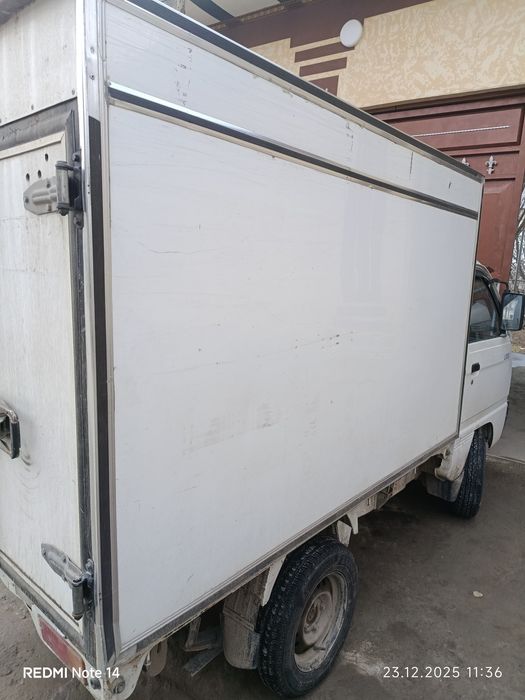 Labo bort b/u yaxshi holatda.