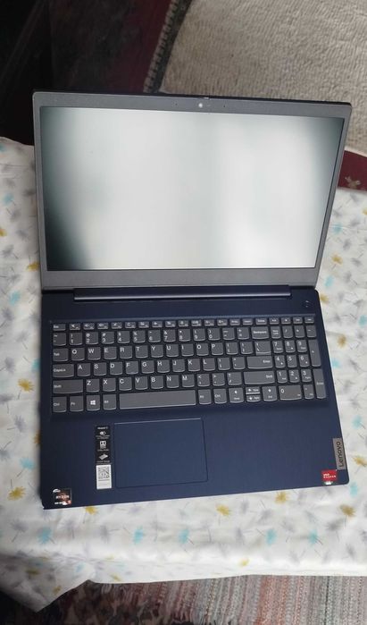 Laptop Lenovo Ideapad 3, Ryzen 5, 12Gb RAM, SSD M2 nVme