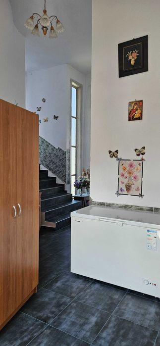 Casa de vanzare complet utilata