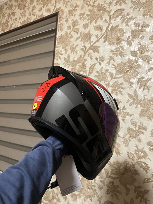 Шлем для мот и скутера