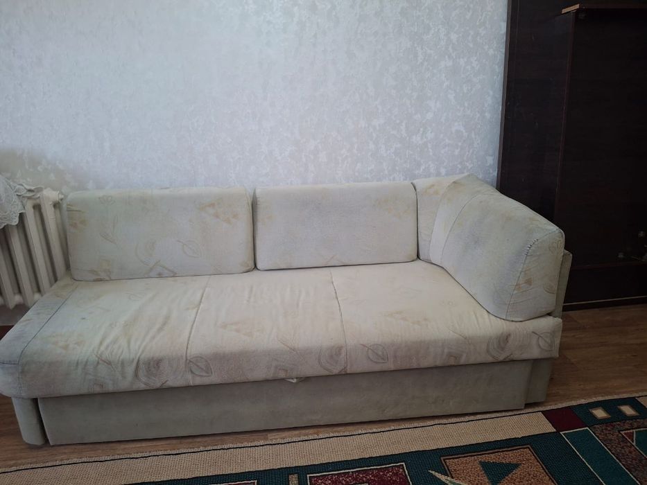 Дивае и шкаф продажа