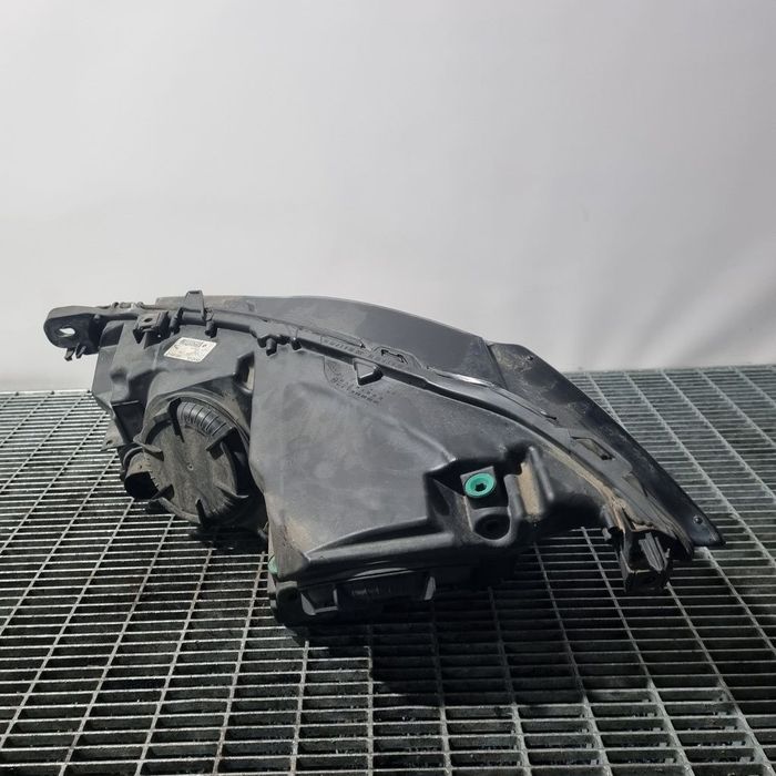 Far Dreapta Jaguar F - Pace 2015 - 2020 SUV 4 Usi (1374) Xenon