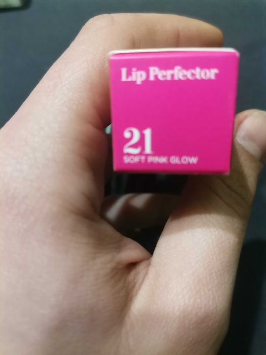 Оригинална декоративна козметика