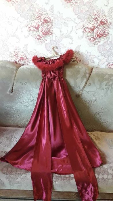 Вечернее Праздничное  Платье для Девочки!