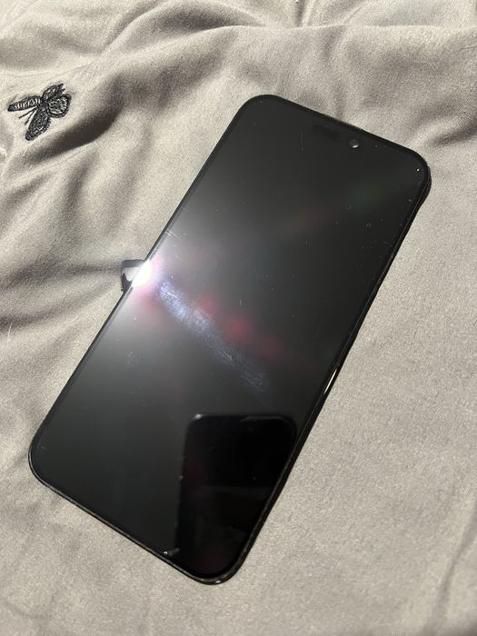 Стекло Iphone 15 pro max запчасть
