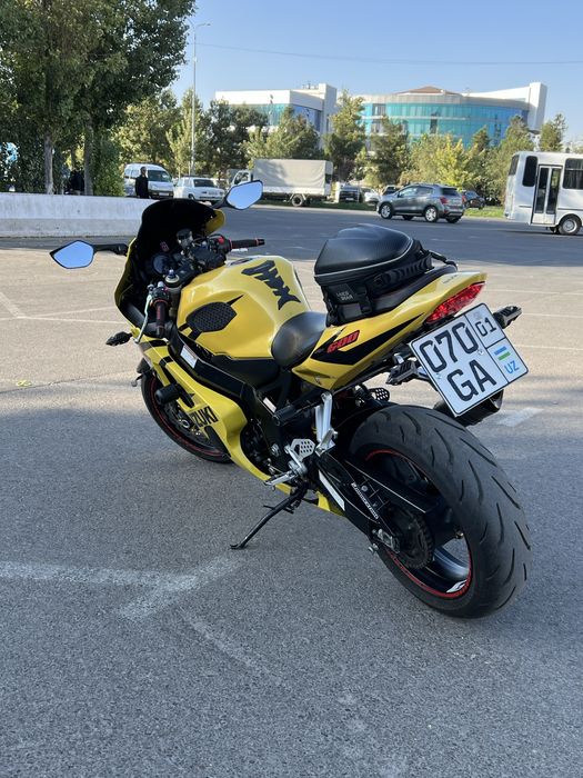 SUZUKI GSXR 600  Sotiladi speed 299/km