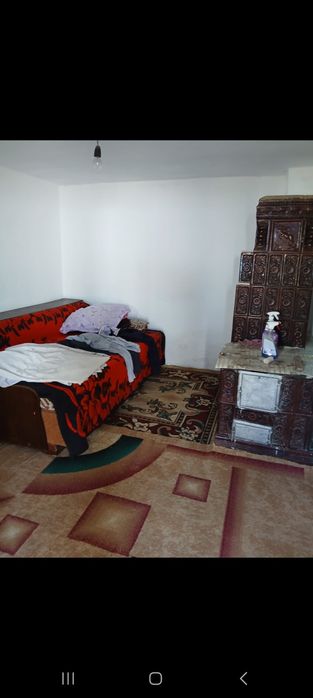 Vand casa la tara