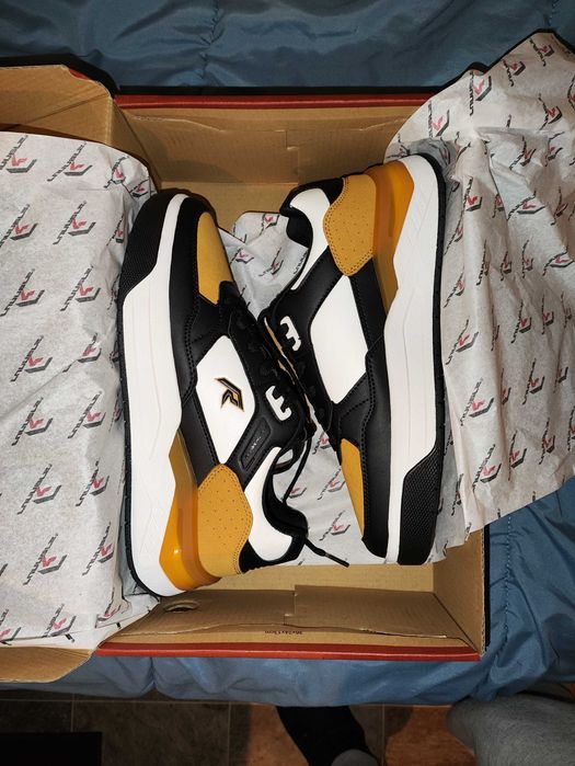 Мъжки маратонки RUNNERS, RNS-242-06920, БЕЖОВ