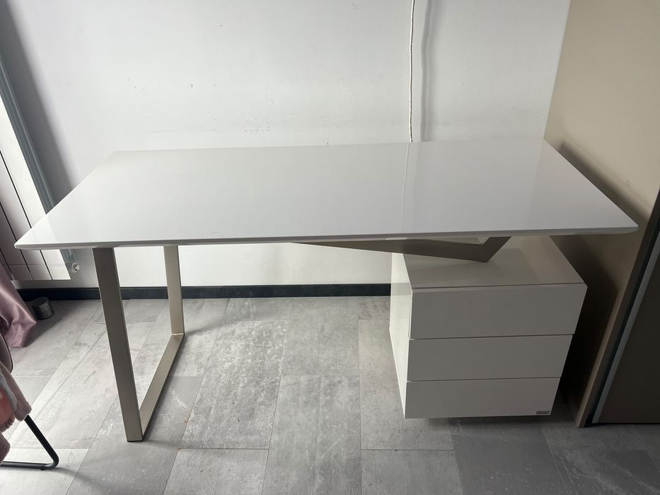 Vand birou plus scaun birou