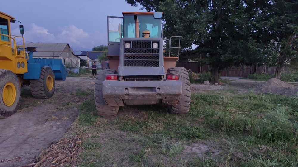 Фронтальный погрузчик XGMG, 2006 г., ковш 3 м³