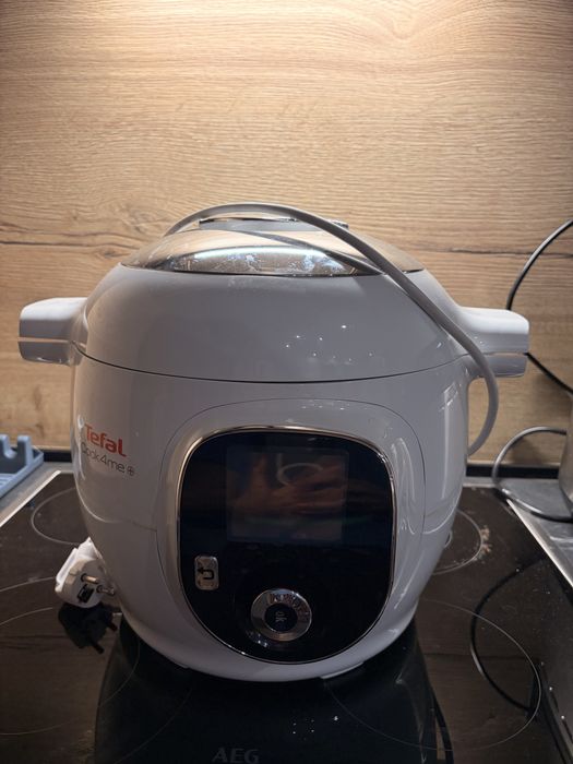 Мултикукър Cook4Me +  и Extra Crisp