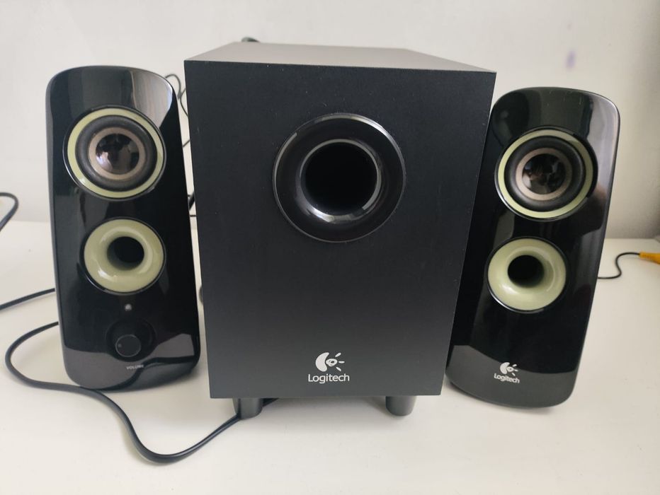Boxe Logitech z323