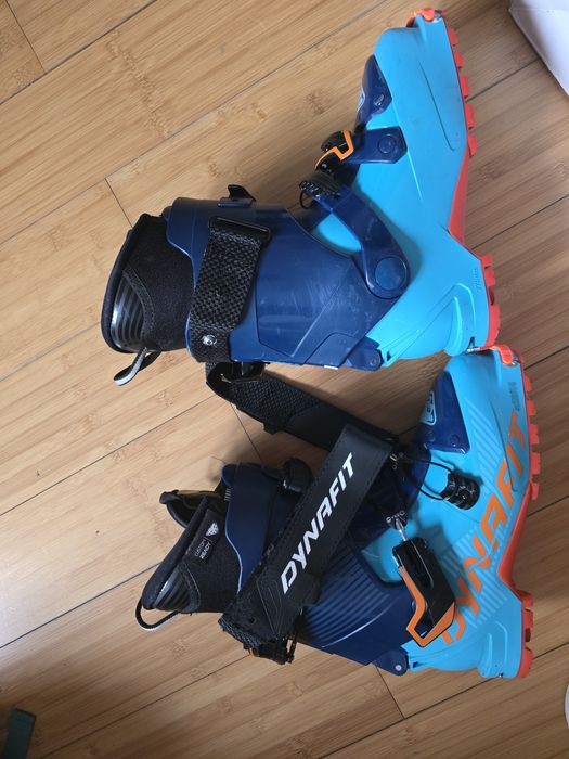 Clapari tura dynafit 38/24.0