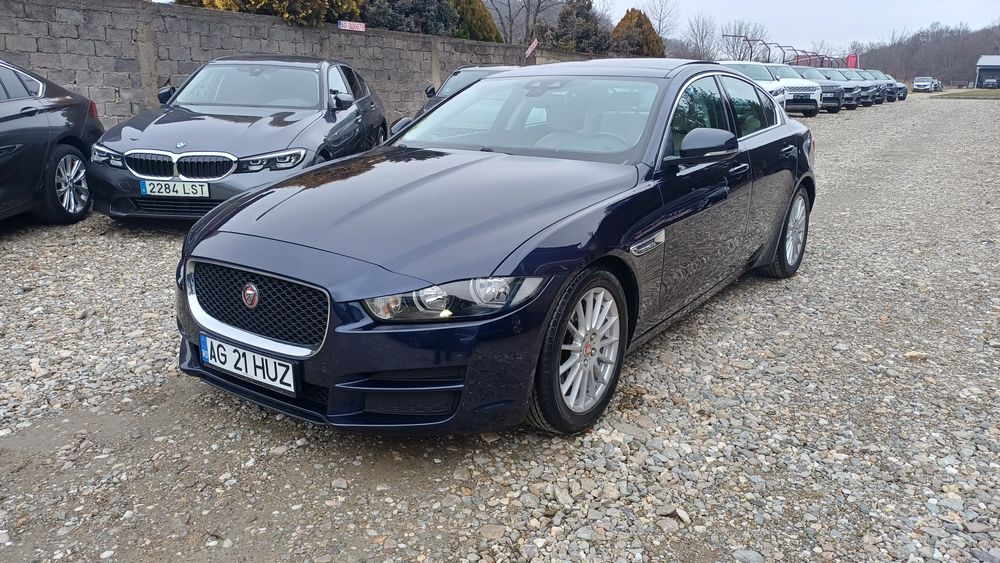 Jaguar XE  2.0 diesel 180 cp Accept variante