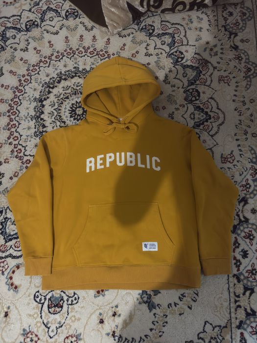 qazaq republic қанық сары түс