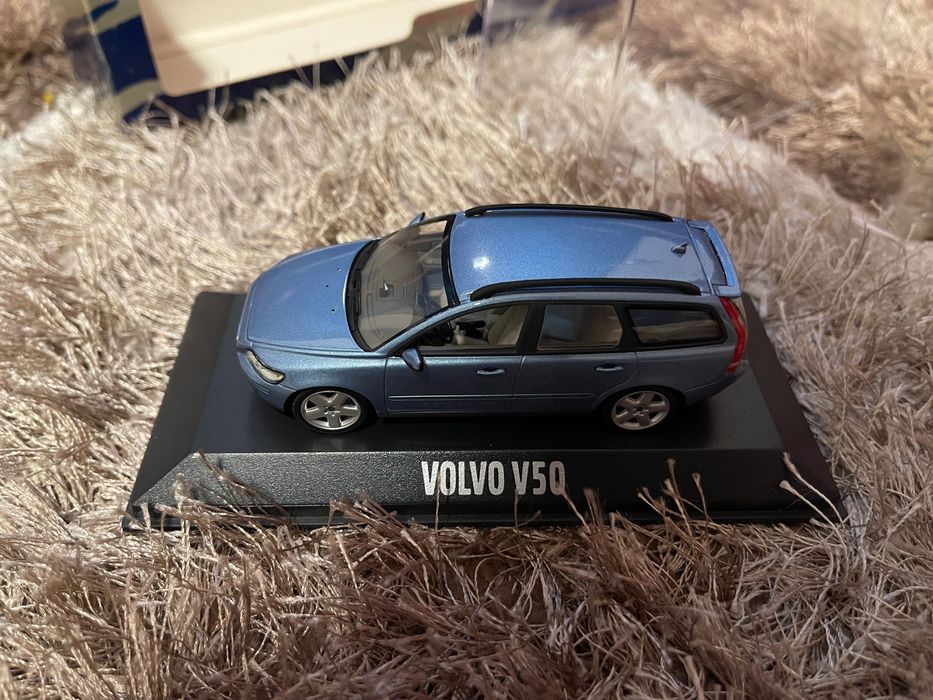 Volvo V50 Minichamps 1:43