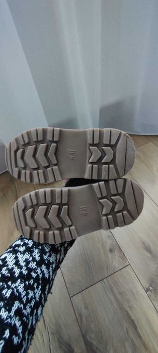 Vand ghete fete, marimea 29, H&M, maro