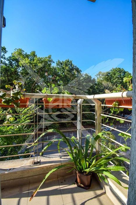 Тристаен апартамент в кв. Хладилника № 74491