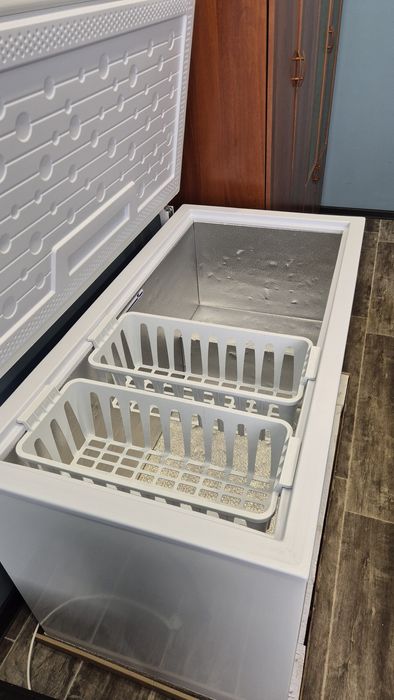 Морозильная камера Бирюса 330л