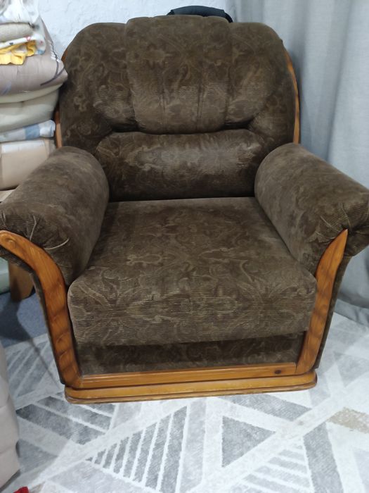 Продам  кресло 4000 тенге