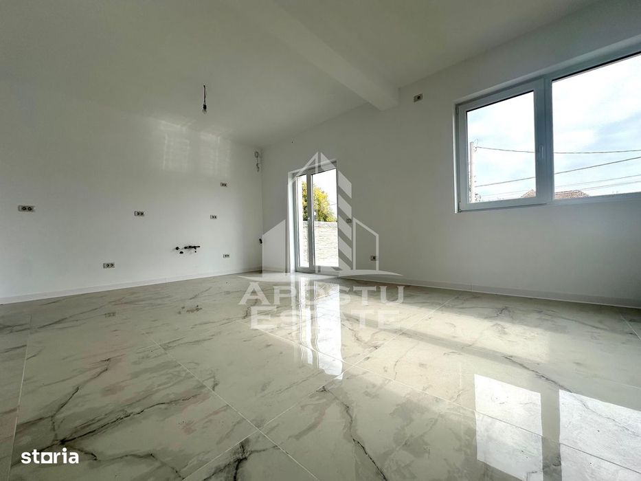 Duplex de vanzare P+1, 4 camere de vanzare, predare imediata, Utvin