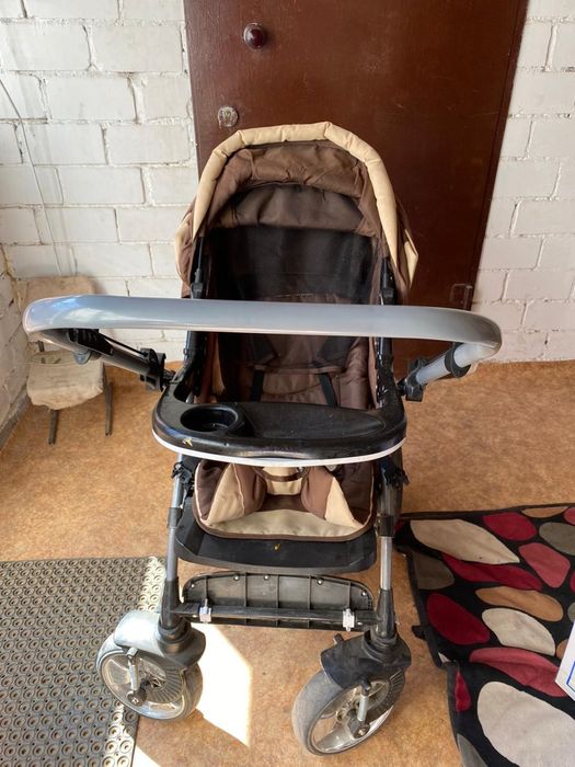 Продам коляску в хорошем состоянии