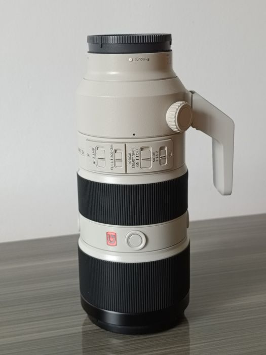 Обьектив Sony FE2.8 70 - 200GM OSS