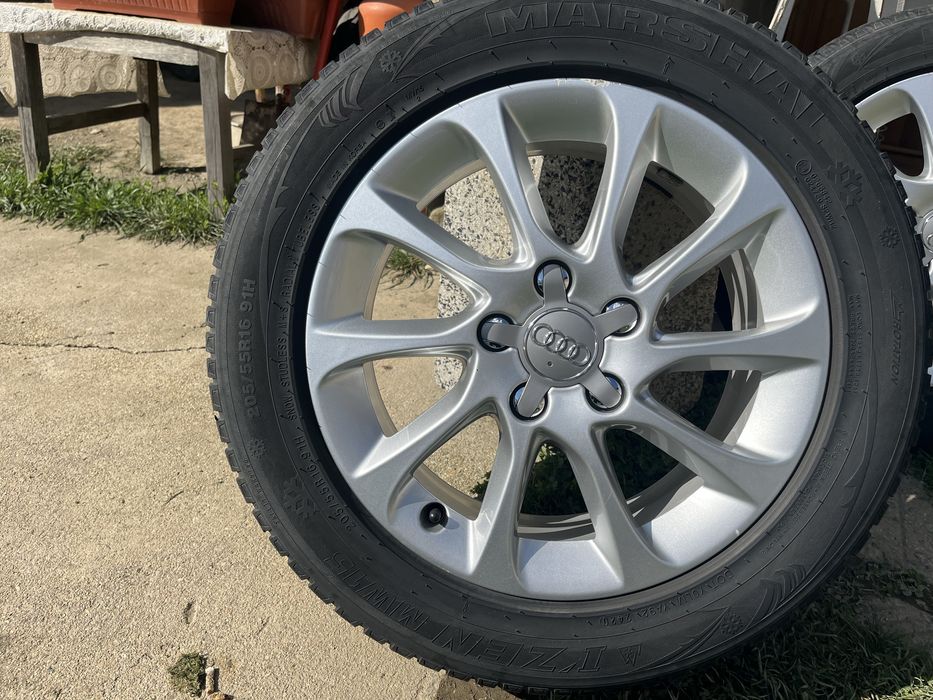 Оригинални джанти 16 5x112 с гуми 205 /55/16 от ауди а3 2018 година