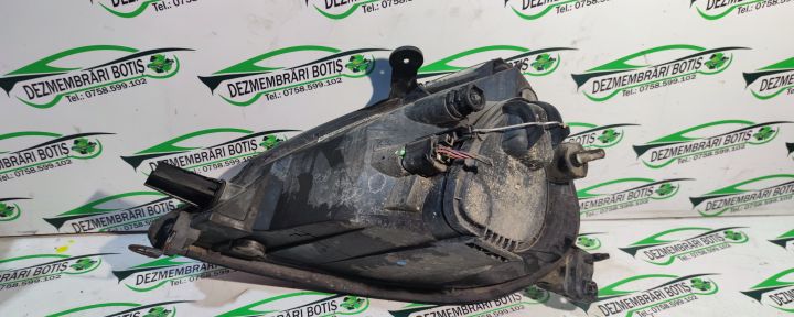 Far dreapta /482 Ford Ka prima generatie