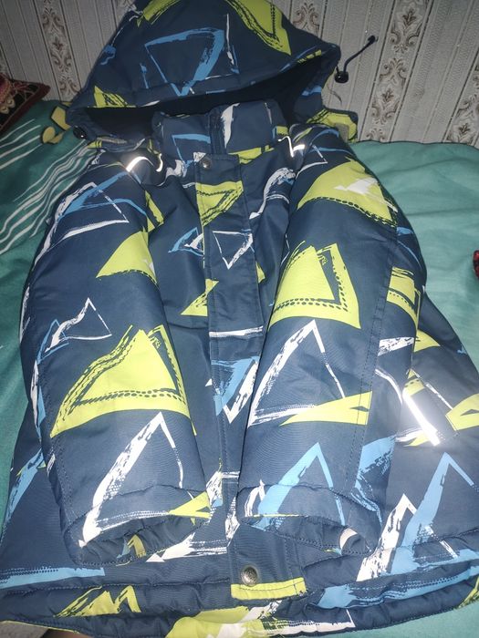 Продам куртку  зимнюю