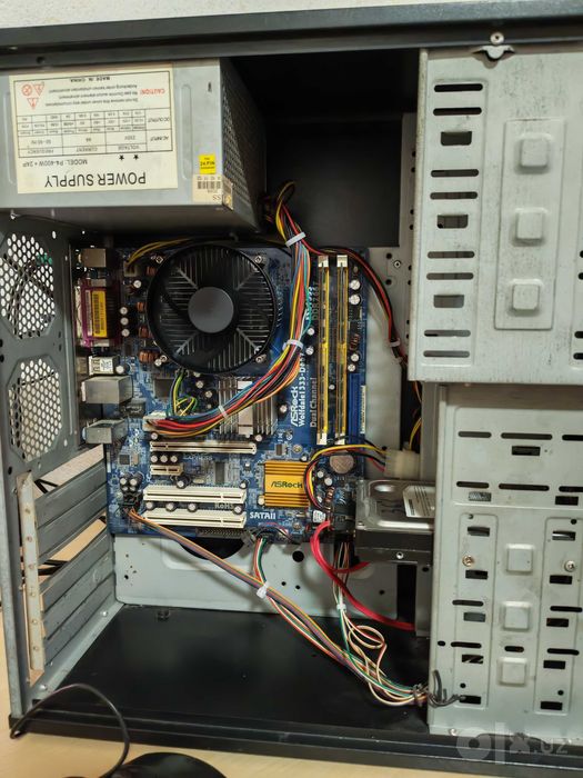 Monitor, sistemali blok kompyuter to‘plami sotiladi