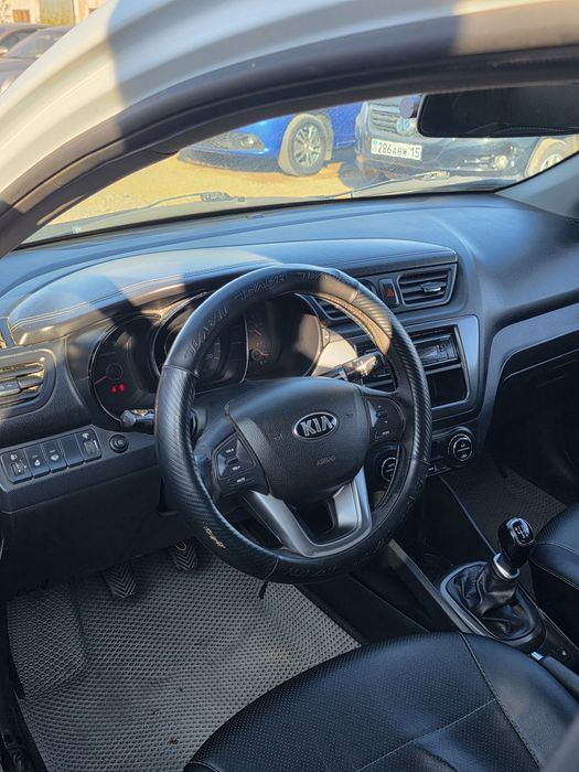 Kia Rio 2013 год