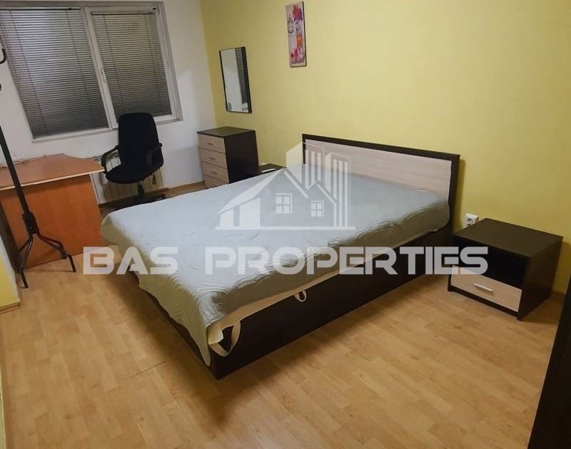 Продава се Двустаен апартамент в София, Медицинска академия - 74 кв.м за 3446 €/кв.м - Снимка #2