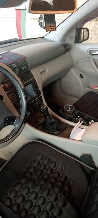 Мерцедес  C200 2.2