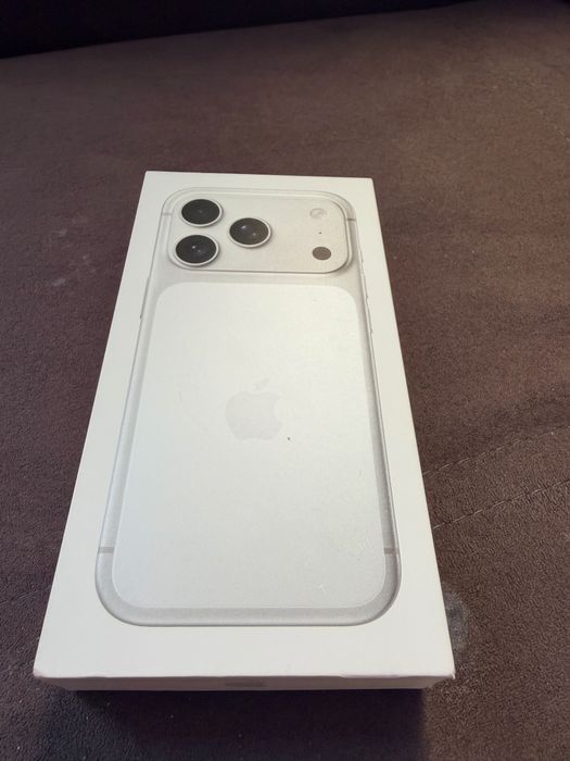 Продам iphone 17 pro 256 Gb