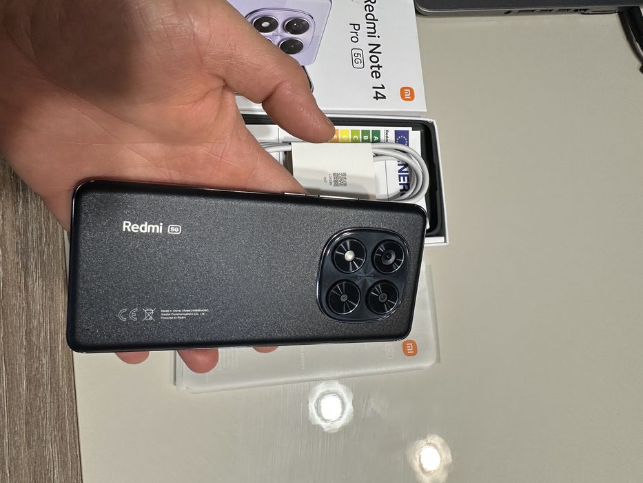 Vand xiaomi redmi note 14 pro 5G nou