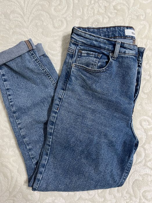 дънки с висока талия размер 38 М-Л Zara, Reserved