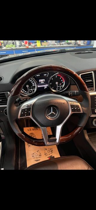 MERCEDES-BENZ ML-Class 0 — imagine 3
