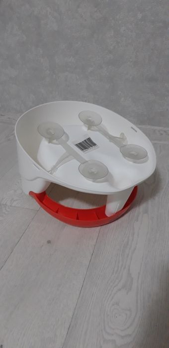 Стульчик для купания на присосках