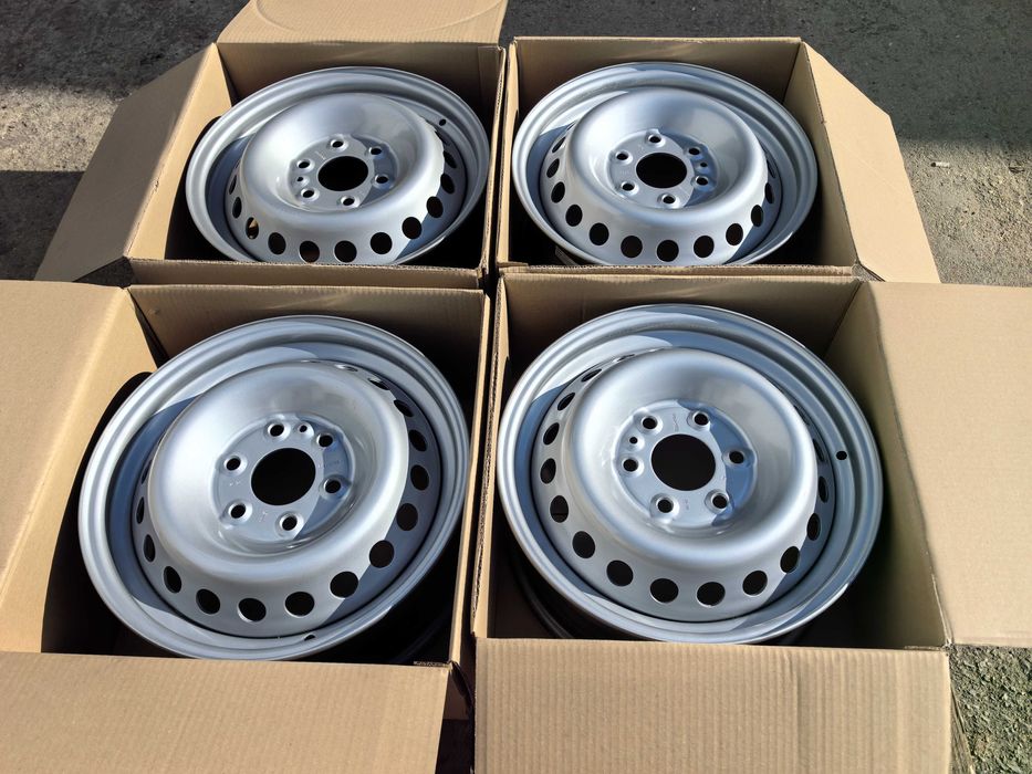 16 цола 6 х 125 мм Ивеко Дейли - Чисто нови